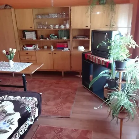 Klari Apartman شقة *